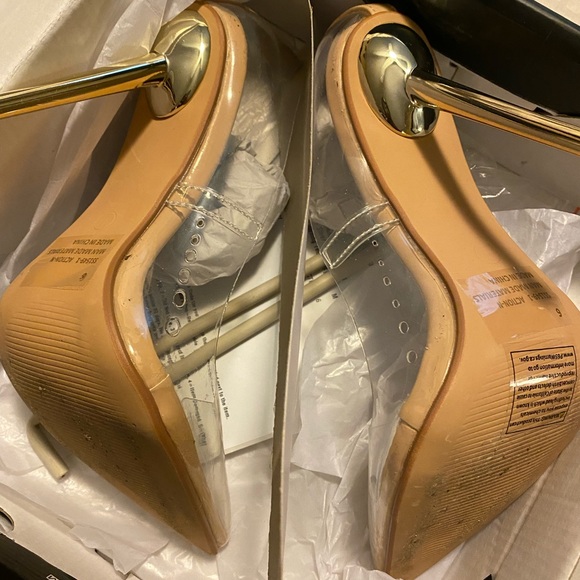 Clear pumps - Picture 4 of 6